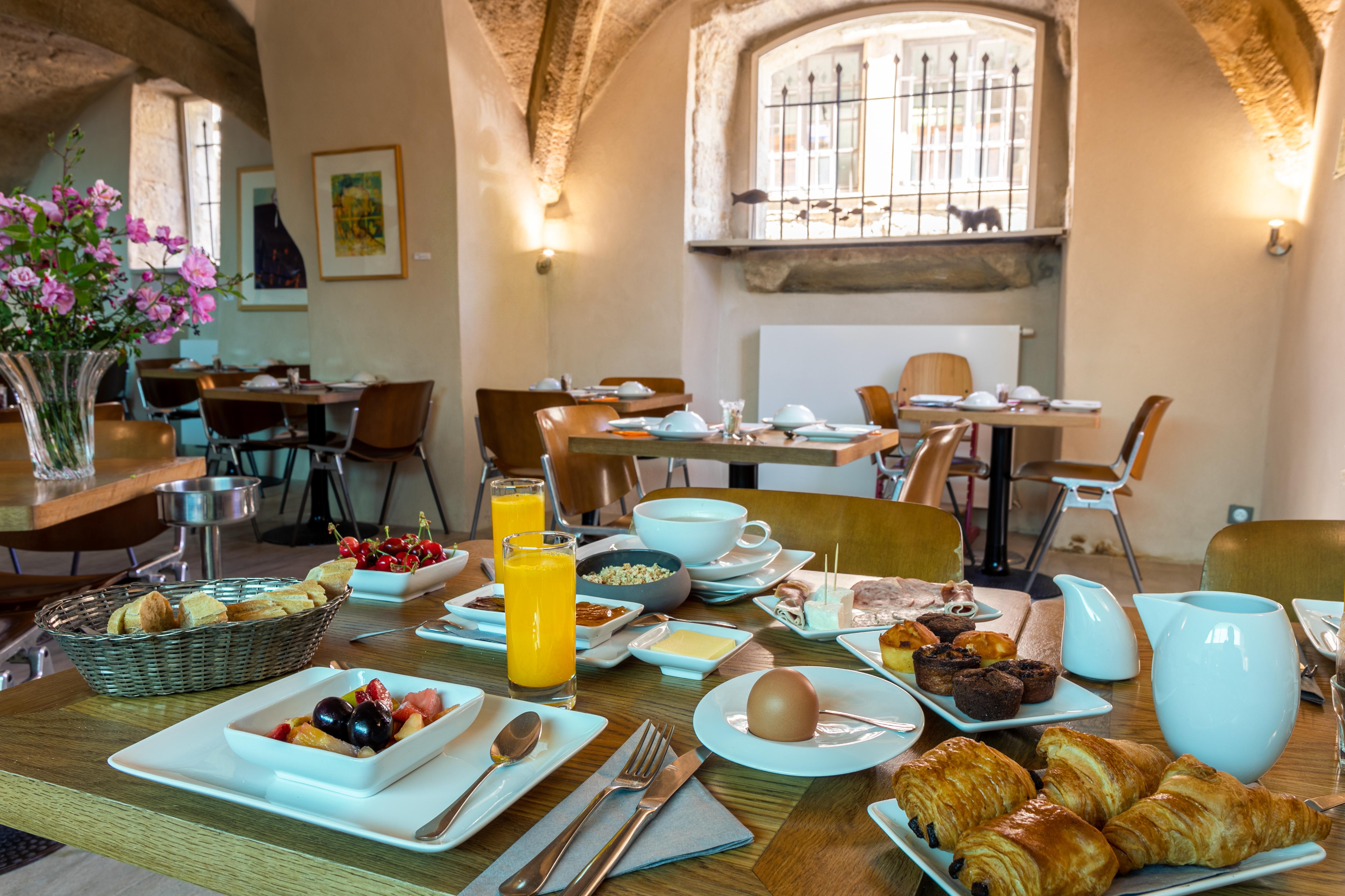 Boutique Hotel Entraigues Uzès Екстериор снимка